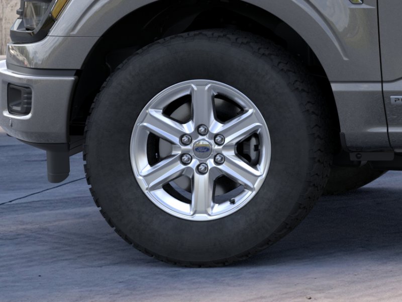 New 2026 Carbonized Gray Metallic Ford XLT image 41