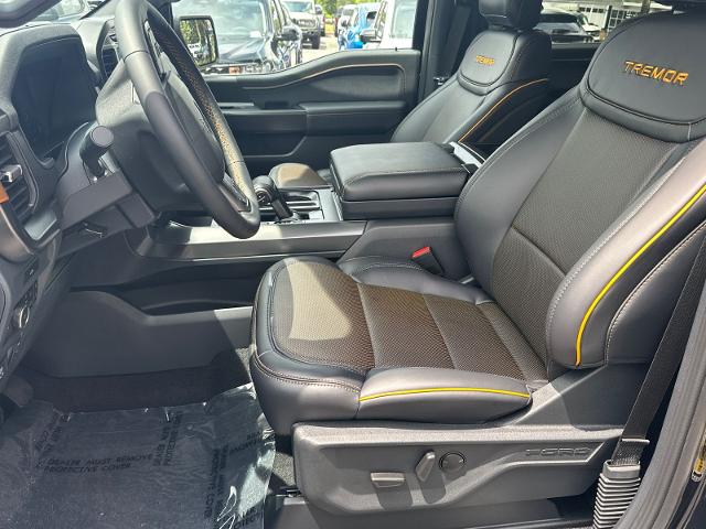 New 2026 Agate Black Metallic Ford Tremor® image 42