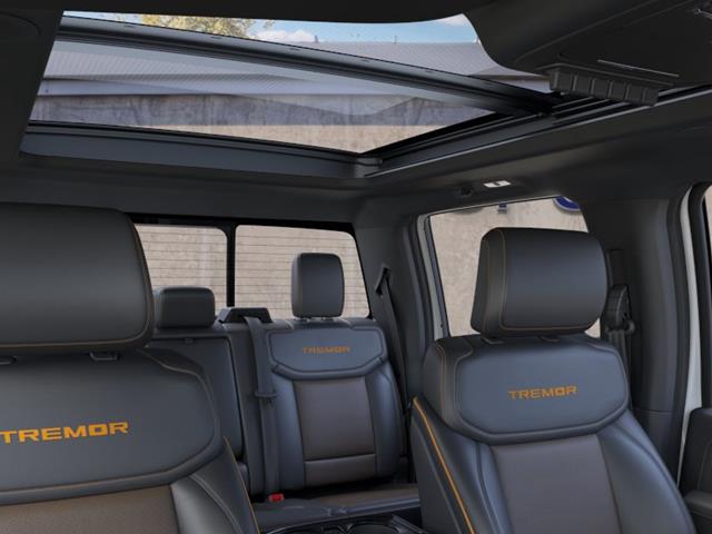 New 2026 Oxford White Ford Tremor image 44