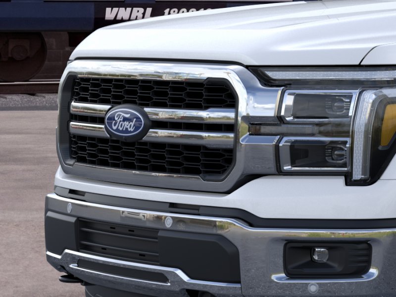 New 2026 Star White Metallic Tri-Coat Ford Lariat® image 31