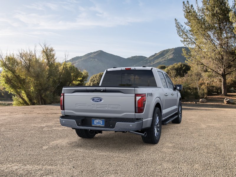 New 2026 Iconic Silver Metallic Ford Lariat® image 31