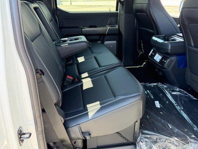 New 2026 Star White Metallic Tri-Coat Ford LARIAT image 37