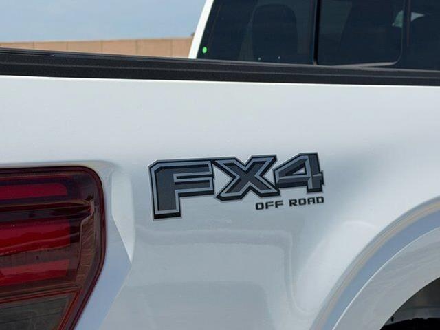 New 2026 Star White Metallic Tri-Coat Ford LARIAT image 32