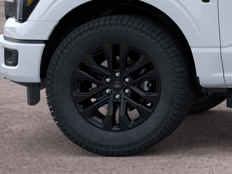 New 2026 Oxford White Ford Lariat® image 19