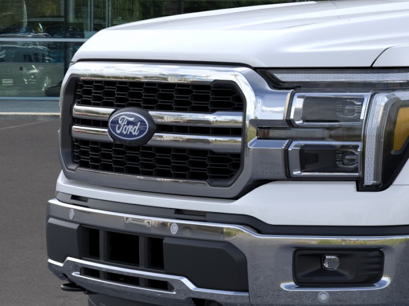 New 2026 Star White Metallic Tri-Coat Ford Lariat image 39