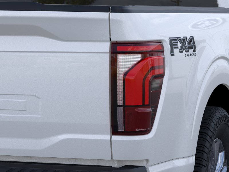 New 2026 Star White Metallic Tri-Coat Ford Lariat image 43