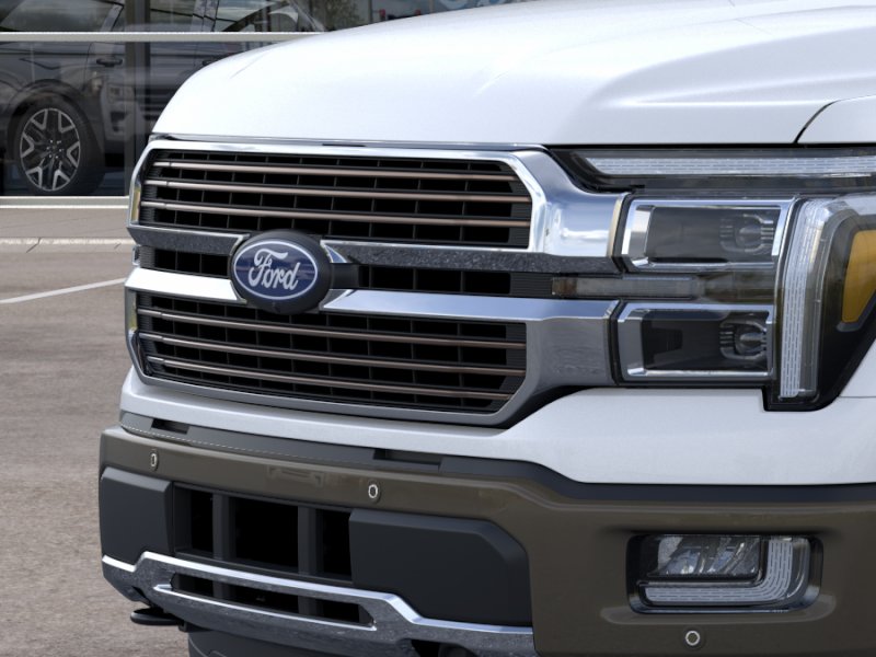 New 2026 Star White Metallic Tri-Coat Ford King Ranch image 39