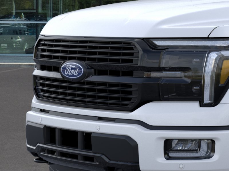 New 2026 Star White Metallic Tri-Coat Ford Platinum image 39