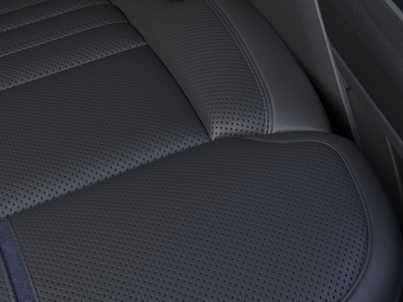 New 2025 Star White Metallic Tri-Coat Ford Platinum® image 38