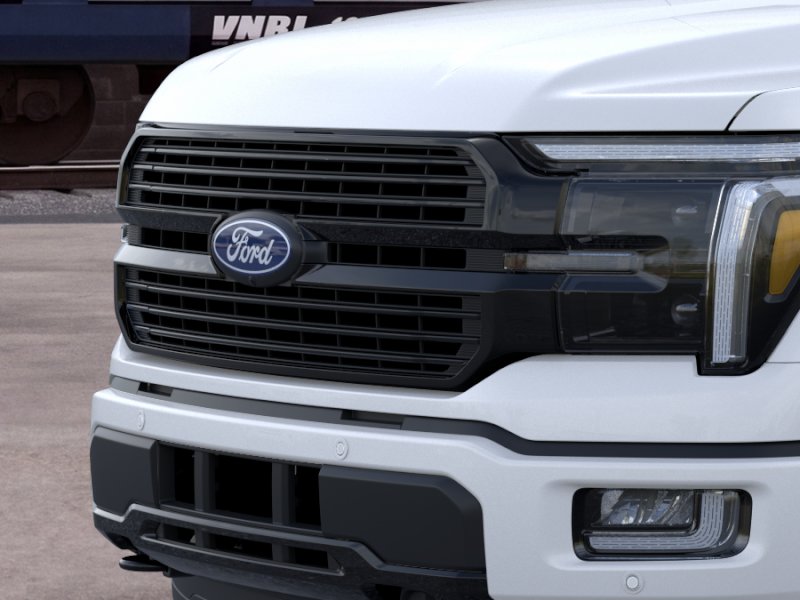 New 2026 Star White Metallic Tri-Coat Ford Platinum® image 17