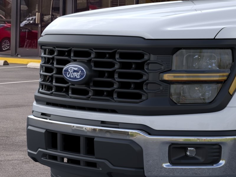 New 2026 Oxford White Ford XL image 29