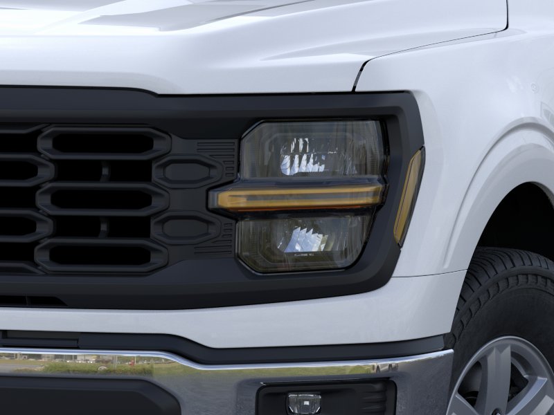 New 2026 Oxford White Ford XL image 18