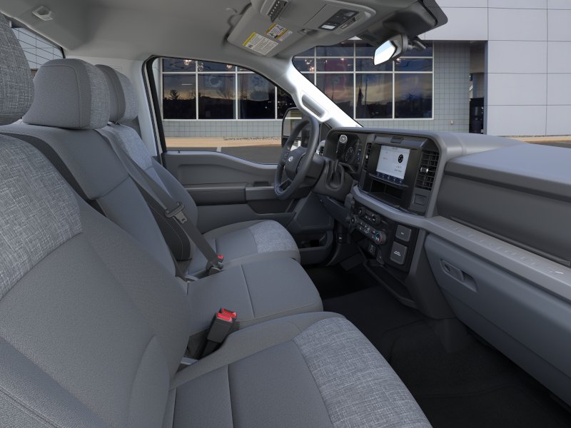 2025 Ford F-350 Super Duty XLT - Photo 11