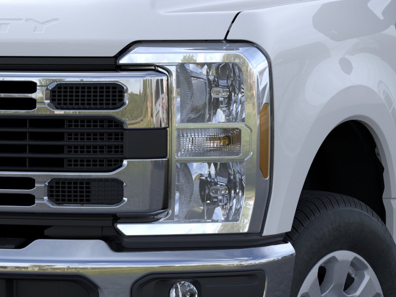 2025 Ford F-350 Super Duty XLT - Photo 18