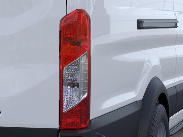 New 2026 Oxford White Ford 350 HD image 42