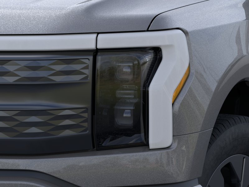 2022 Ford F-150 Lightning Lariat - Photo 18