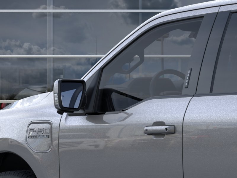 2022 Ford F-150 Lightning Lariat - Photo 20