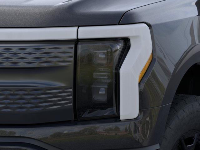 2025 Ford F-150 Lightning XLT - Photo 40