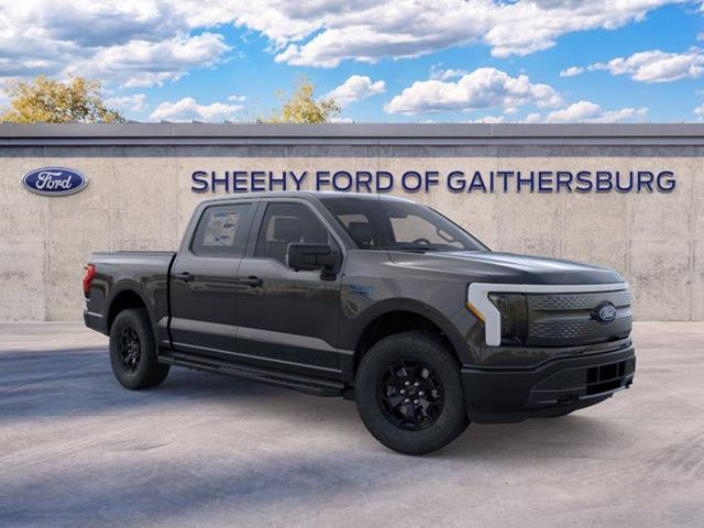 2025 Ford F-150 Lightning XLT - Photo 23