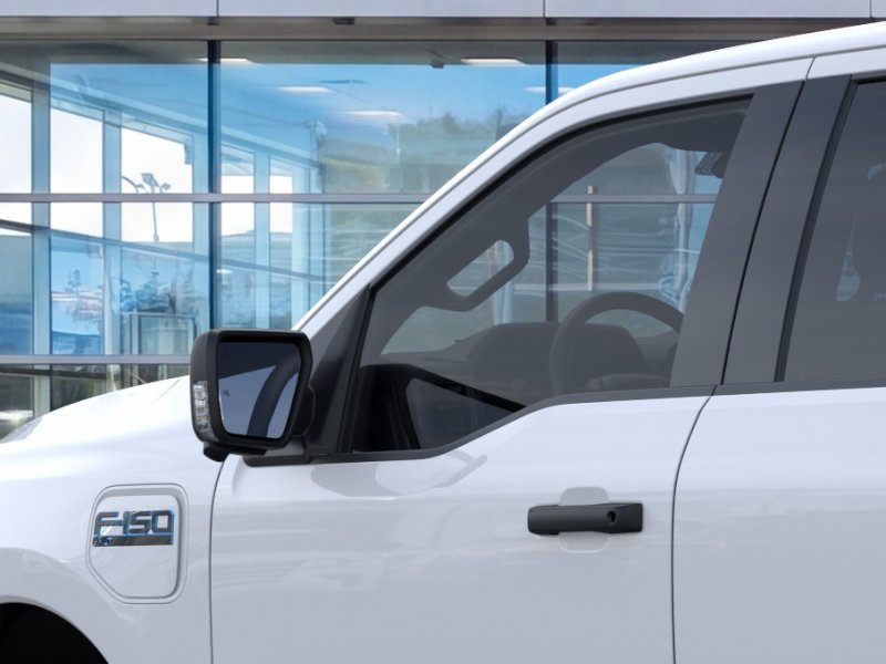 New 2025 Oxford White Ford XLT image 42