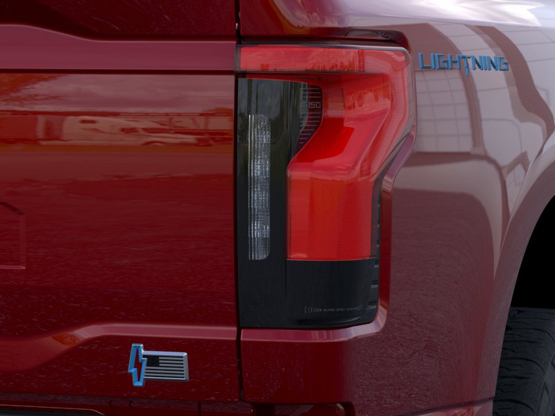 2025 Ford F-150 Lightning XLT - Photo 41