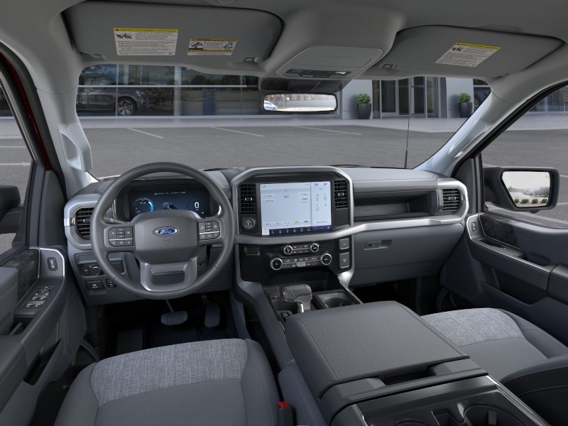 2025 Ford F-150 Lightning XLT - Photo 29