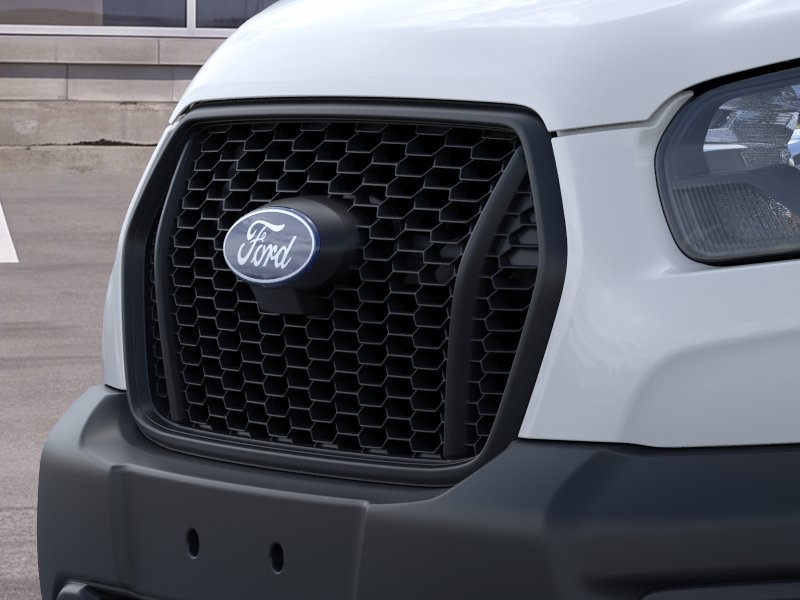 New 2026 Oxford White Ford Base image 17