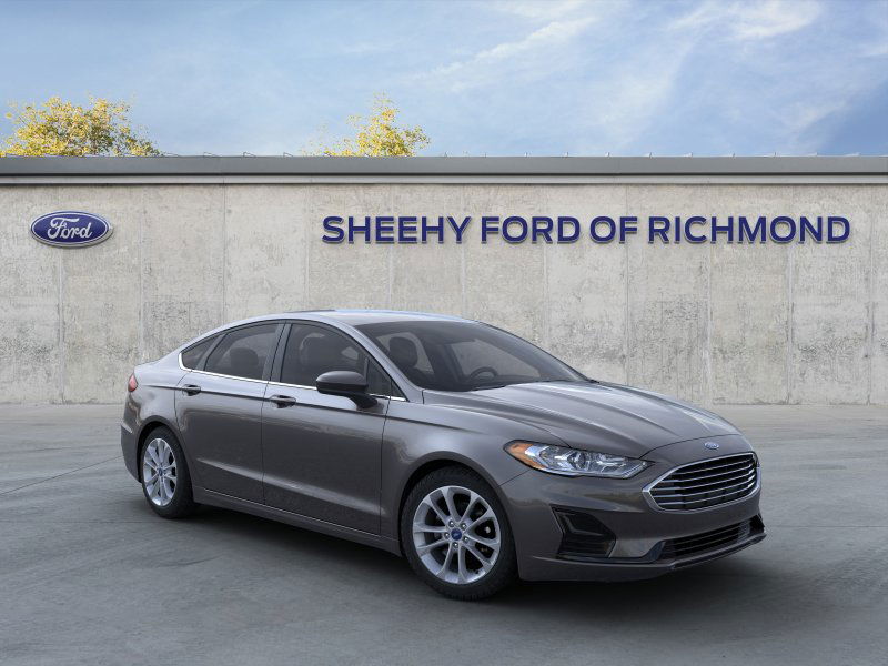 2020 Ford Fusion SE's photo