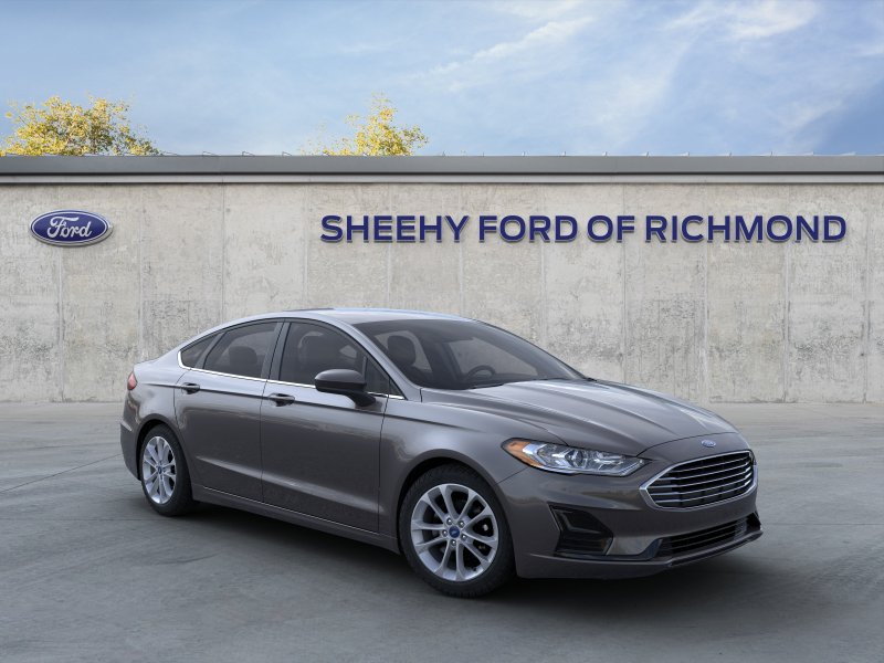2020 Ford Fusion SE's photo