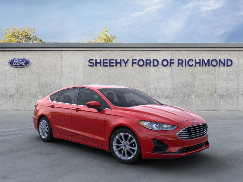 2020 Ford Fusion SE's photo