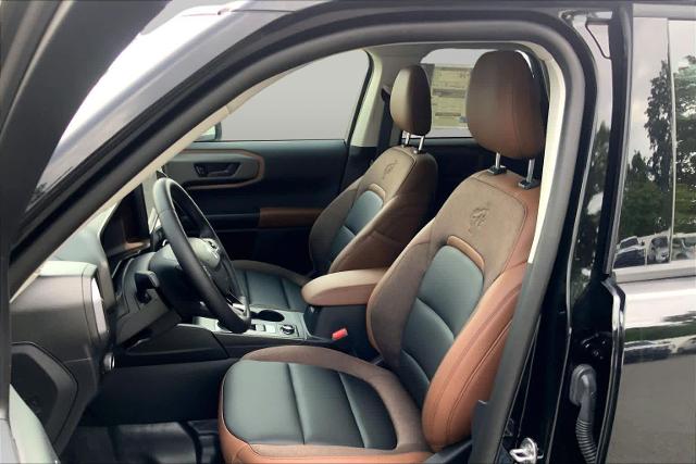 New 2026 Shadow Black Ford Outer Banks® image 32