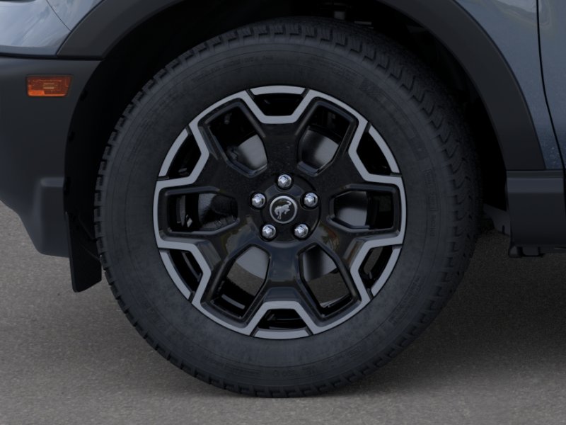 New 2025 Azure Gray Metallic Tri-Coat Ford Outer Banks® image 19
