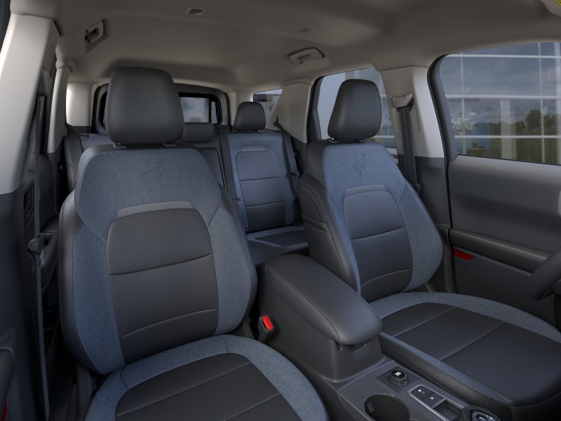 New 2026 Velocity Blue Metallic Ford Outer Banks® image 32