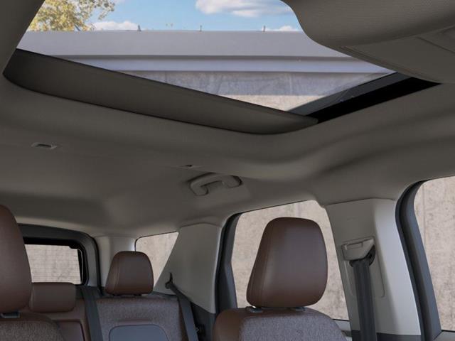 New 2026 Azure Gray Metallic Tri-Coat Ford Outer Banks® image 22