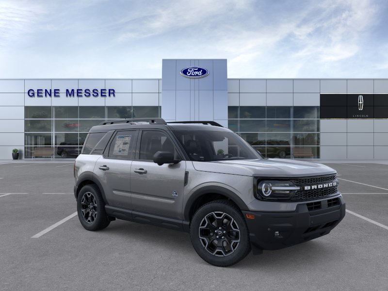 New 2025 Carbonized Gray Metallic Ford Outer Banks® image 28