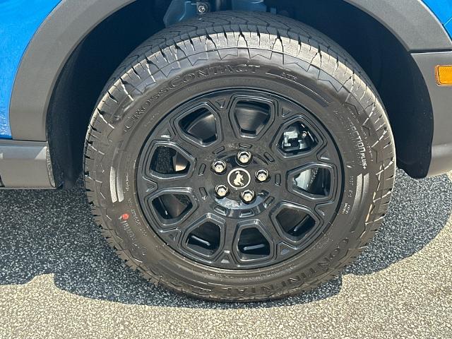 New 2026 Velocity Blue Metallic Ford Badlands® image 47