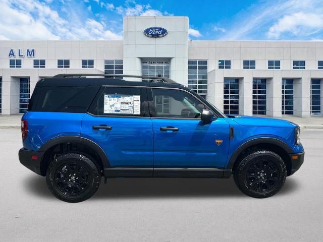 New 2026 Velocity Blue Metallic Ford Badlands® image 39