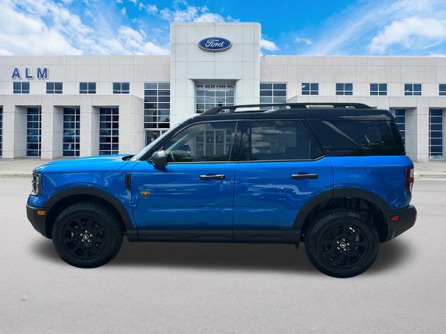 New 2026 Velocity Blue Metallic Ford Badlands® image 43