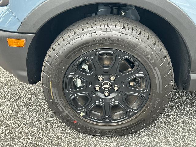 New 2026 Azure Gray Metallic Tri-Coat Ford Badlands® image 45