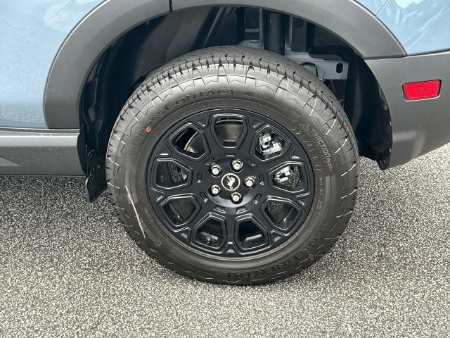New 2026 Azure Gray Metallic Tri-Coat Ford Badlands® image 53