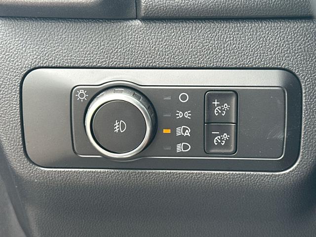 New 2026 Azure Gray Metallic Tri-Coat Ford Badlands® image 65