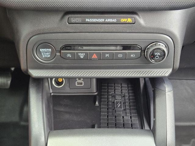 New 2025 Azure Gray Metallic Tri-Coat Ford Badlands® image 33