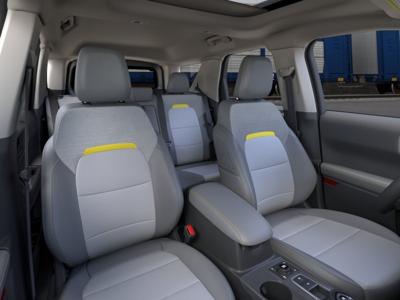 New 2026 Oxford White Ford Badlands® image 10