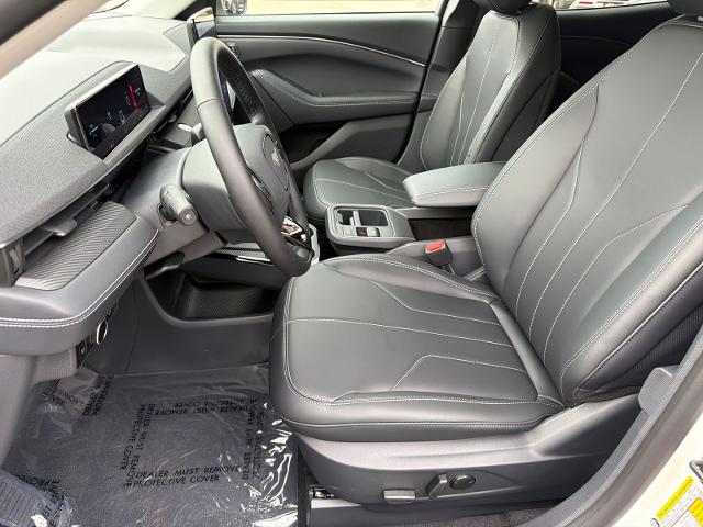 New 2026 Star White Metallic Tri-coat Ford Select image 44