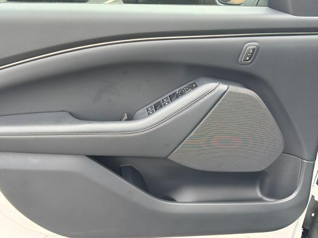 New 2026 Star White Metallic Tri-coat Ford Select image 45