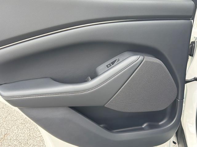 New 2026 Star White Metallic Tri-coat Ford Select image 56