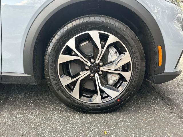 New 2026 Glacier Gray Metallic Tri-coat Ford Select image 50