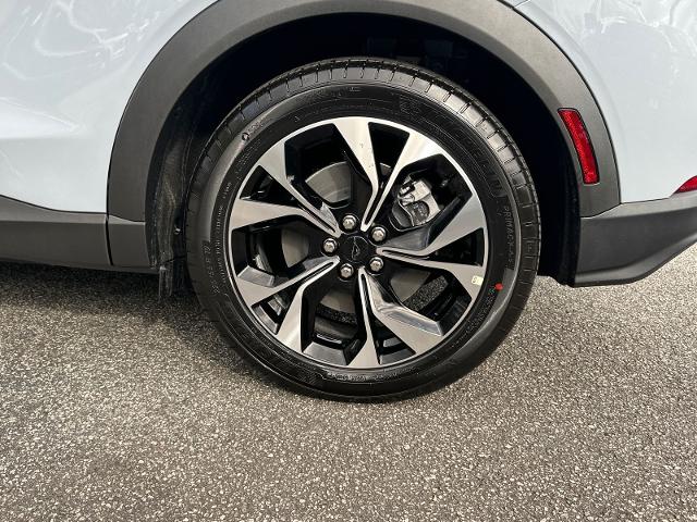 New 2026 Glacier Gray Metallic Tri-coat Ford Select image 57