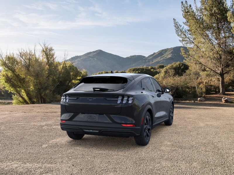 New 2026 Shadow Black Ford Select image 32