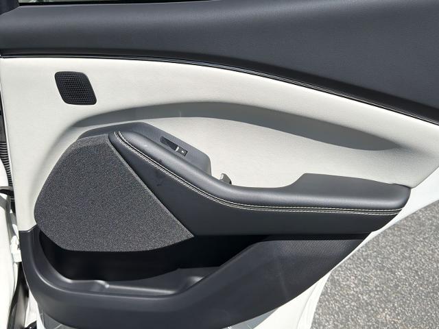 New 2026 Star White Metallic Tri-coat Ford Premium image 52